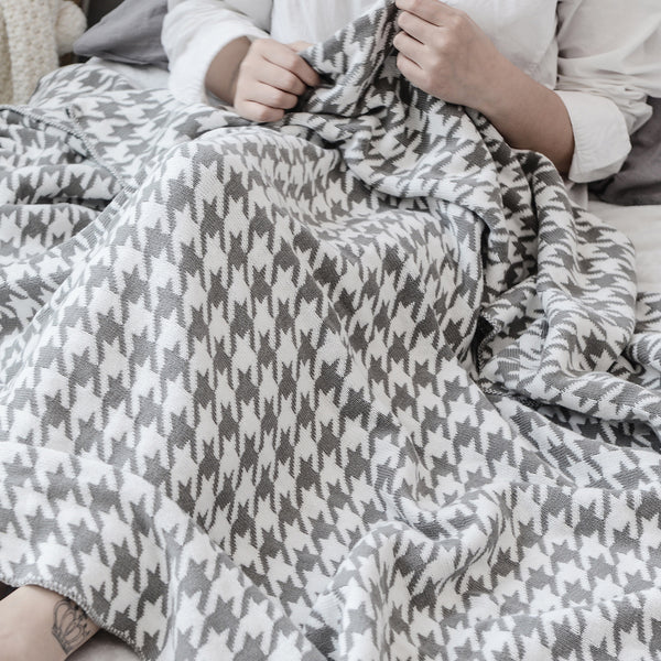 Houndstooth Cotton Multi-Use Throw