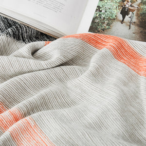 Multifunctional Knitted Blanket