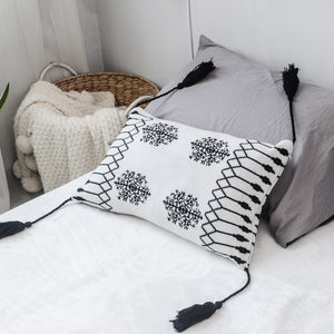 CloudSoft Tassel Cotton Blanket