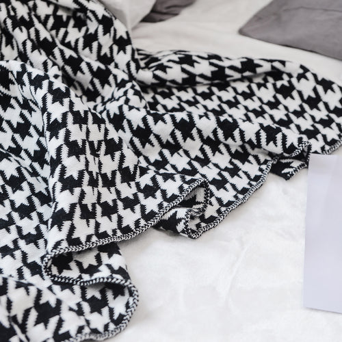 Houndstooth Cotton Multi-Use Throw